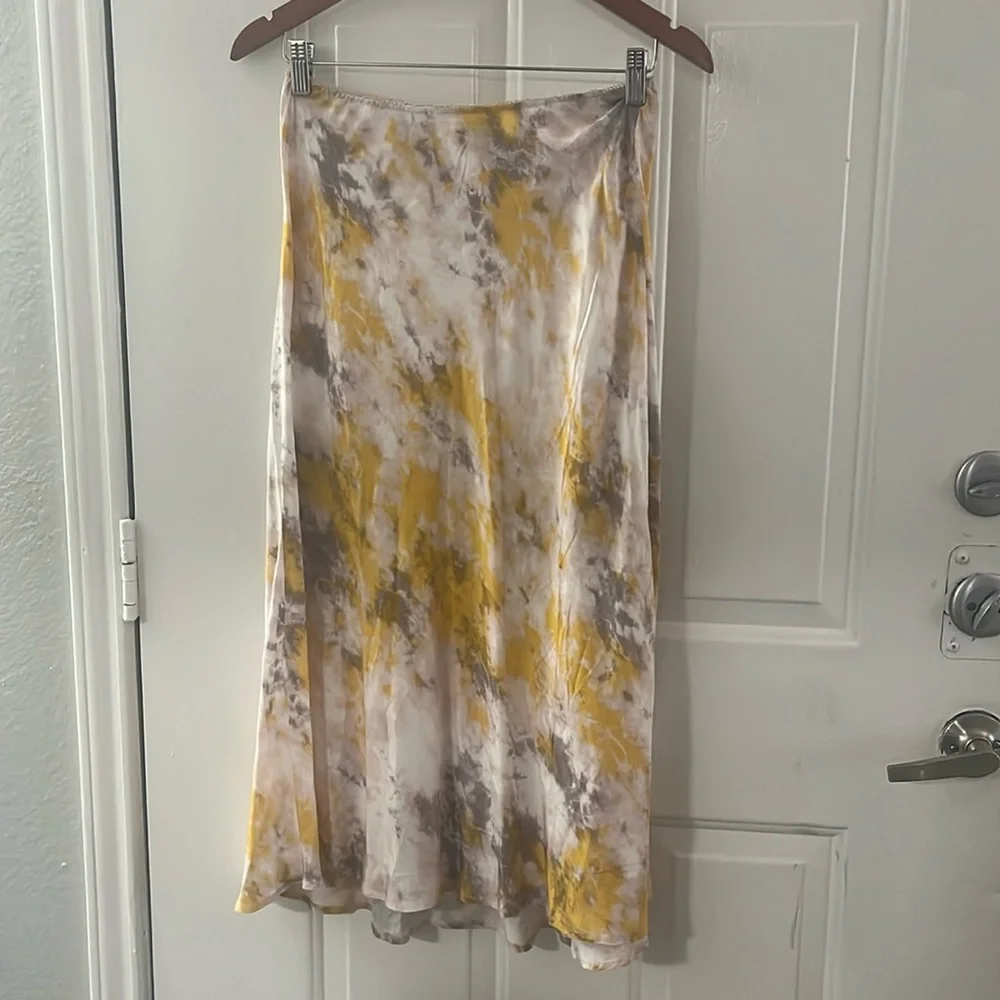 ASTR by Anthropology The Label Nava Tie Dye Pull On Midi Skirt Flowy Boho Size S - Picture 2 of 9